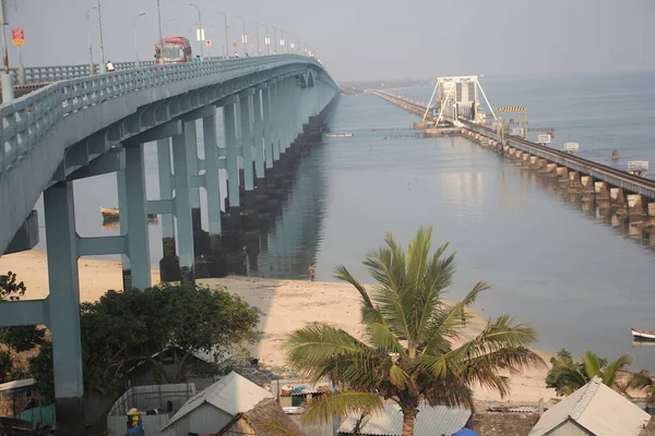Pont Pamban Est Pont Ferroviaire Qui Relie Ville Mandapam Inde — Photo