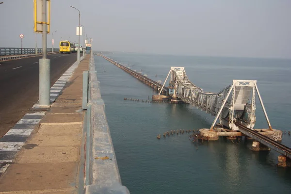 Pont Pamban Est Pont Ferroviaire Qui Relie Ville Mandapam Inde — Photo