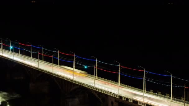 Zeitraffer-Aufnahmen der Nachtbrücke Lizenzfreies Stock-Filmmaterial