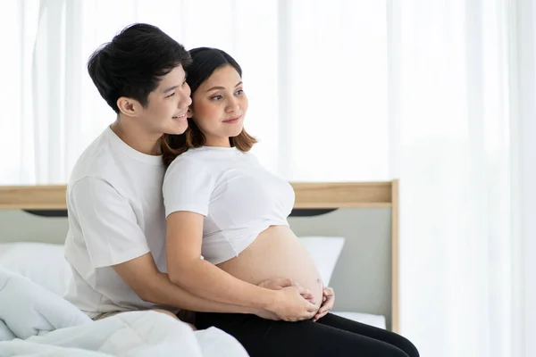 Asian Lovely Husband Wife Portrait His Wife Pregnancy Husband Tenderly — Stock Photo, Image