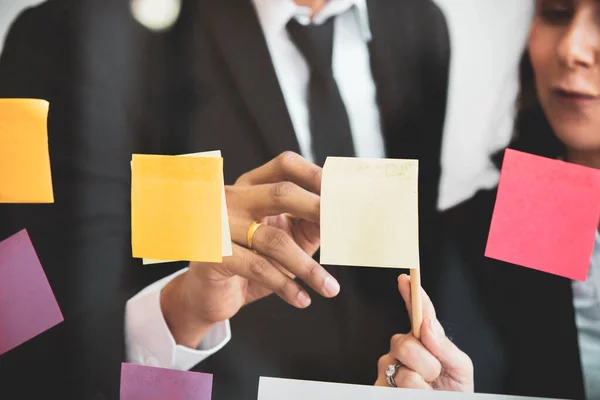 Diversiteit Etniciteit Professionele Zakenmensen Hebben Een Brainstorm Bespreken Samen Hun — Stockfoto