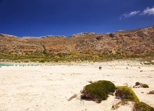 Gramvousa Balos Het Kleiland Griekenland Juni 2019 Mensen Het Strand — Stockfoto