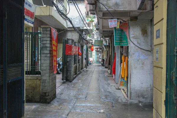 Een Van Typische Smalle Straat Van Hanoi Vietnam — Stockfoto