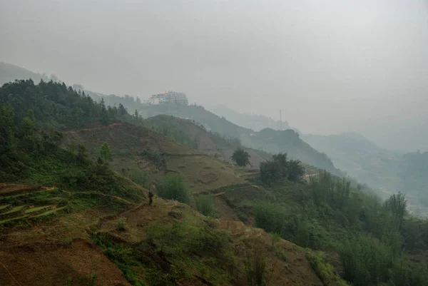 Brouillard Matinal Dans Les Montagnes Sapa Vietnam — Photo