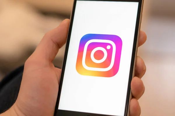 Miami Usa Februar 2020 Svarttelefon Med Logo Sosiale Medier Instagram stockbilde