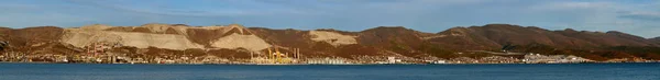 Panorama Landschap Met Zee Berg Bos — Stockfoto