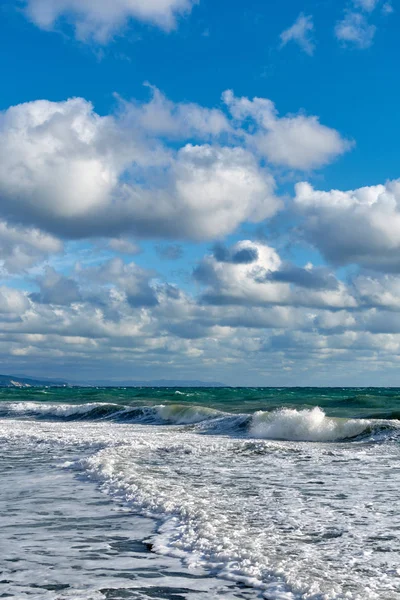 Tempestade Mar Nuvens Num Céu Azul — Fotografia de Stock