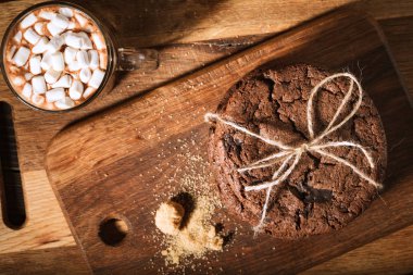 Amerikan çikolata kurabiye