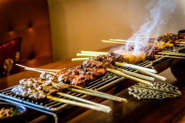 Sate Satu Metre (Bir Metre Sate)