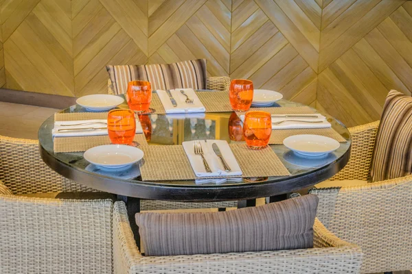 Table setting in  beautiful Italian restaurant — Stock Photo, Image