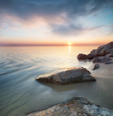 gün batımı sırasında deniz manzarası
