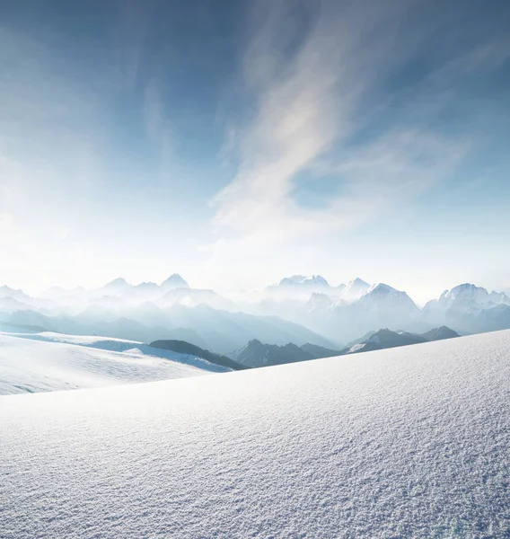 High mountain range in morning time. — Stock Photo, Image