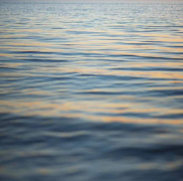 サンライズの中に海の風景 — ストック写真
