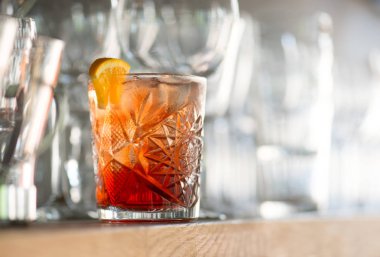 Yaz Portakal dilim ile kokteyl