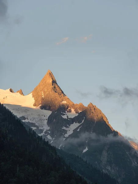 Ryssland bergslandskap — Stockfoto