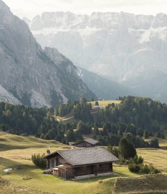 İtalya dağ manzarası