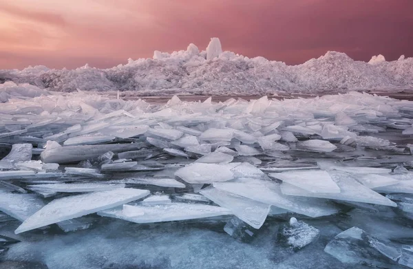 Meereslandschaft in der Winterzeit — Stockfoto