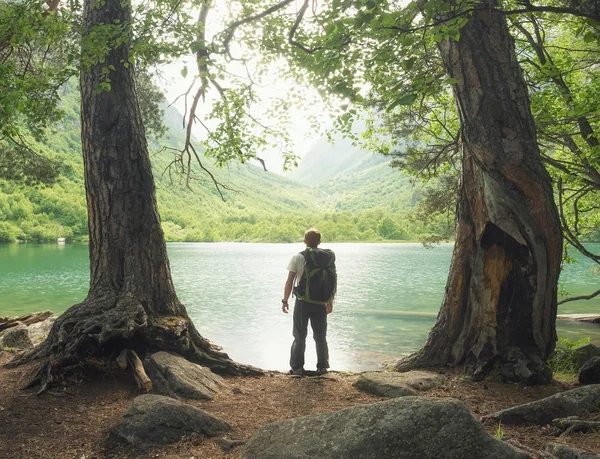 Vista Turistica Sul Lago Concetto Idea Viaggio Avventura — Foto Stock