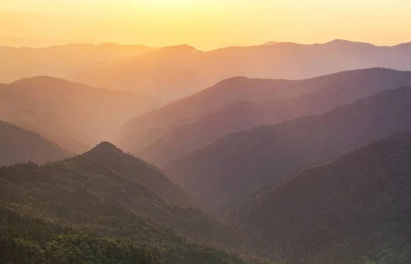 Heuvels Lijnen Tijdens Zonsopgang Prachtig Natuurlandschap — Stockfoto