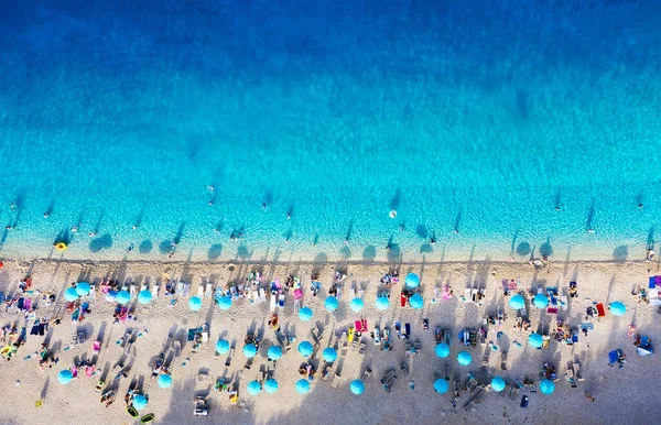 Kroasia Kroasia Pemandangan Udara Pantai Dengan Payung Pantai Dan Air — Stok Foto