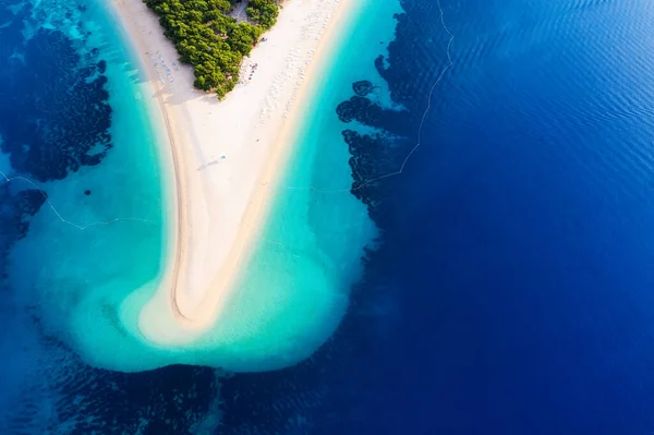 Croacia Isla Hvar Bol Vista Aérea Rata Zlatni Playa Mar —  Fotos de Stock