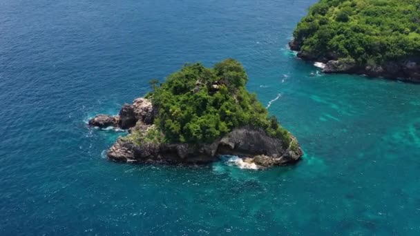 Vista Aérea Mar Rochas Fundo Água Azul Turquesa Vista Superior — Vídeo de Stock