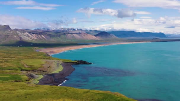 Islandia Widok Lotu Ptaka Wybrzeże Ocean Krajobraz Islandii Ciągu Dnia — Wideo stockowe