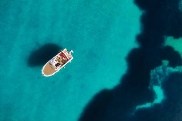 Kroasia Kroasia Perahu Dan Laut Sebagai Latar Belakang Dari Pandangan — Stok Foto