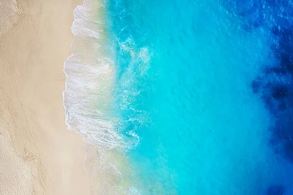 Rannikko Taustalla Ylhäältä Katsottuna Turkoosi Veden Tausta Ylhäältä Katsottuna Kesämerimaisema — kuvapankkivalokuva