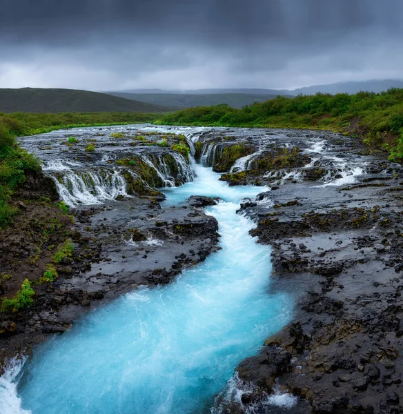 布鲁福斯瀑布 Famouns Place Iceland 快速的河流和瀑布 夏天的自然景观 — 图库照片