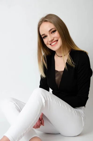 Lächelndes polnisches Mädchen — Stockfoto
