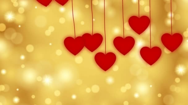 Rote Herzen fallen von oben auf goldenem Hintergrund. — Stockvideo
