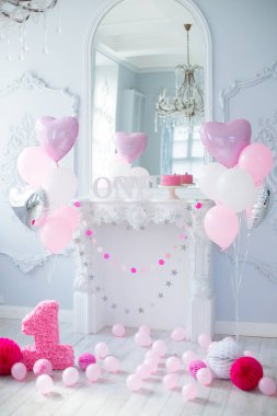 Kız pembe için ilk doğum günü