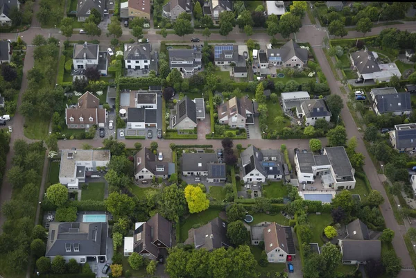 Wohnviertel aus der Luft Stockbild