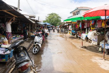 Taze Phayathonzu pazarda