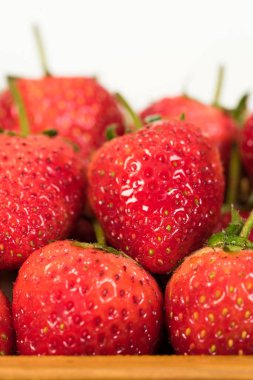  taze kırmızı çilek