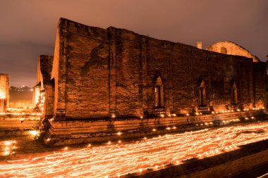 Ayutthaya tapınakta Maheyong