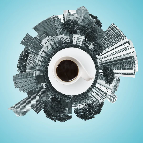 Paisagem urbana com xícara de café — Fotografia de Stock