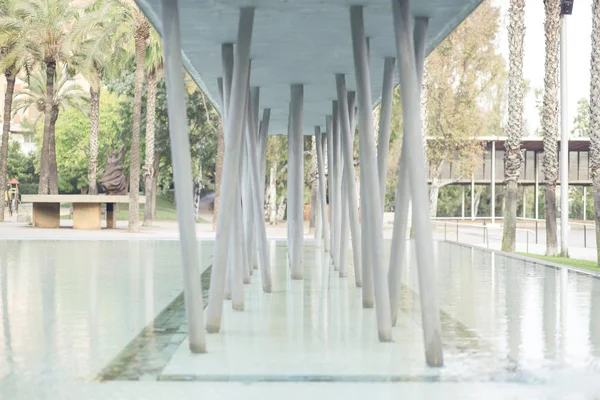 Çeşme mimari barcelona soyutlama