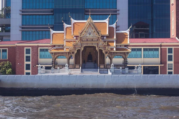 Bangkok tapınak nehir manzarası