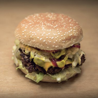 Hamburger biftek marul rulo