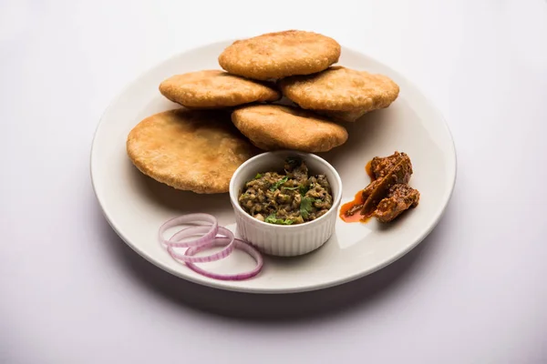 Bainan Bharta タマネギ インドのビハール州の人気レシピで提供されています — ストック写真