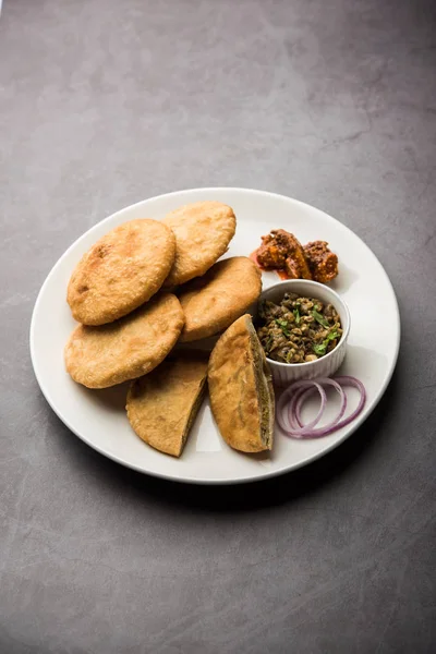 Fried Sattu Litti Chokha Served Baingan Bharta Onion Pickle Popular — 图库照片