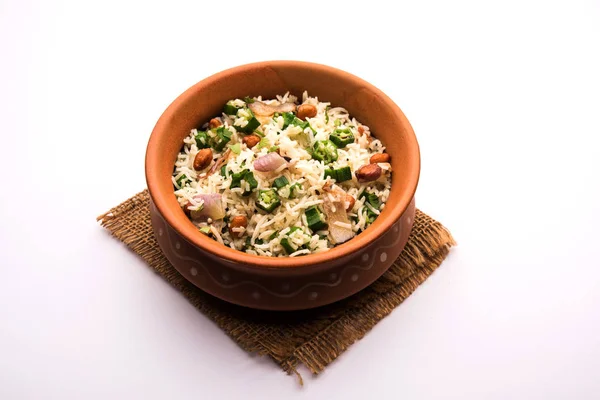 Okra Arroz Bhindi Também Conhecido Como Vendakkai Sadam Servido Uma — Fotografia de Stock