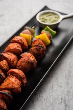 Tandır aloo tikka ya da ızgara patates