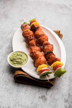 Tandır aloo tikka ya da ızgara patates