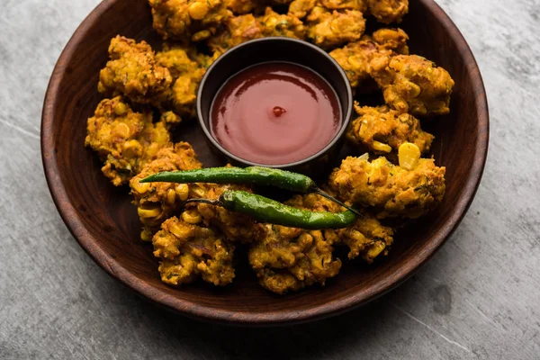 Crispy Corn Pakora Pakoda Bhajji Bhaji Bajji或Pattice 配上番茄酱 — 图库照片