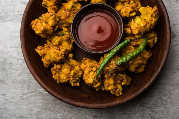 Crispy Corn Pakora Pakoda Bhajji Bhaji Bajji或Pattice 配上番茄酱 — 图库照片