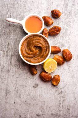 Tatlı Dink laddu aynı zamanda Dinkache ladoo olarak da bilinir. Ya da kuru meyveli sakız ile yapılan laddoo. 