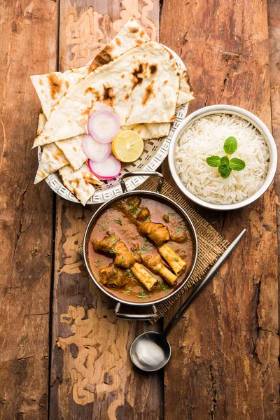 Hyderabadi Mutton Paya Nehari Nahari Nihari Masala Servido Com Naan — Fotografia de Stock